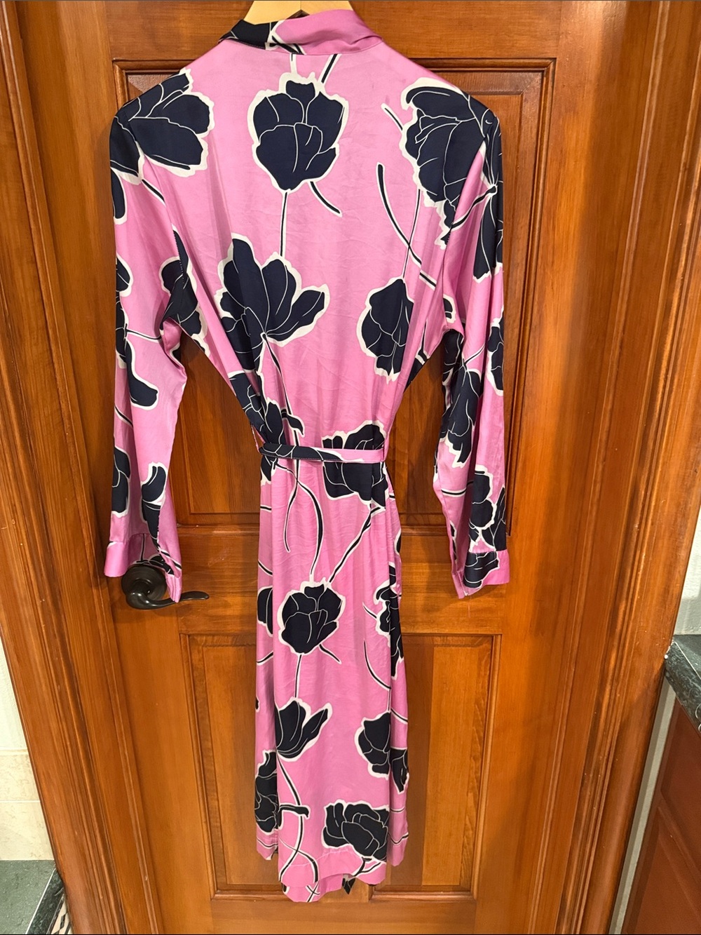 stars above Pink & Black Floral Satin Robe - Picture 6 of 6